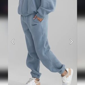 NWT Comfrt Oversized Cloud Sweatpants In Blue Willow Small